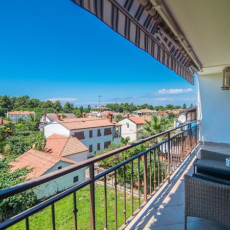 Apartment Lili Poreč Exterior foto