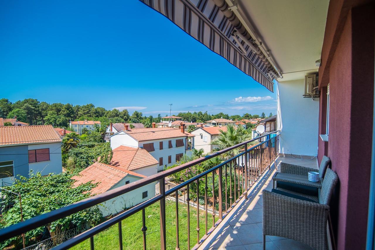 Apartment Lili Poreč Exterior foto